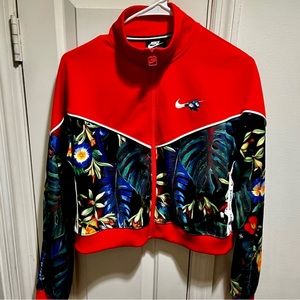 Nike cropped athletic jacket with floral design